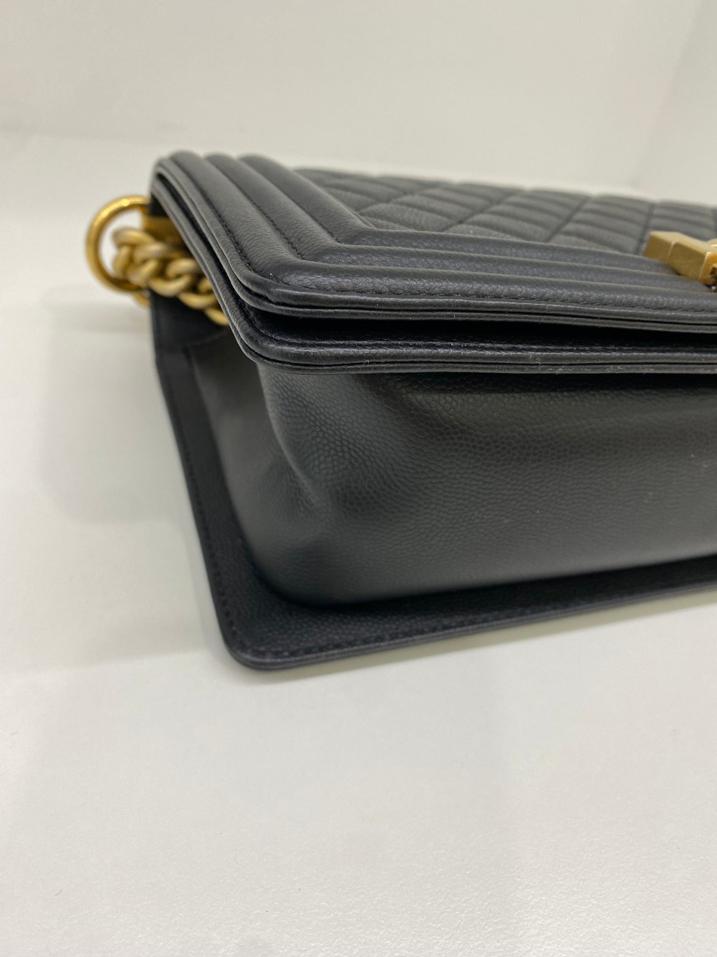 Chanel Boy Bag Black Caviar Medium GHW