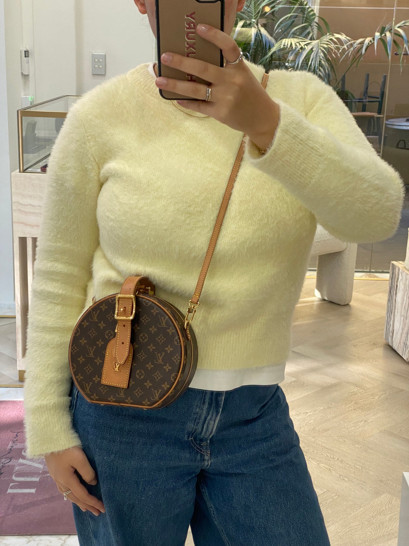 Louis Vuitton Petite Boite Chapeau