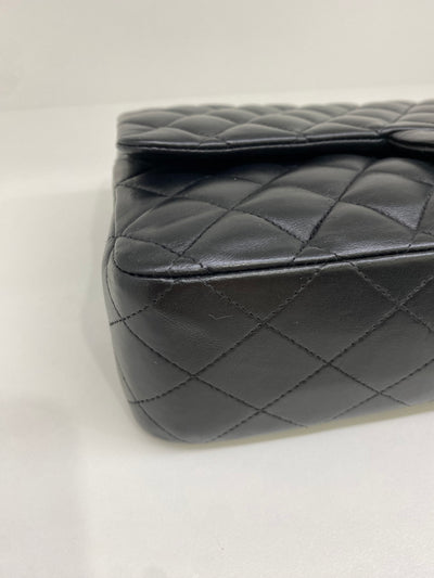 Chanel Classic Flap - Medium Black Lambskin GHW