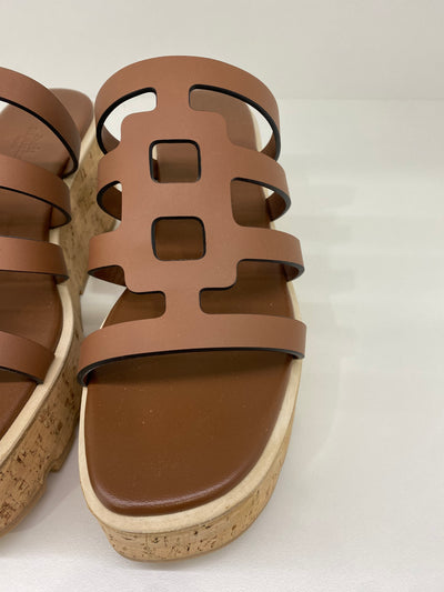 Hermes Wedges Gold Size 39