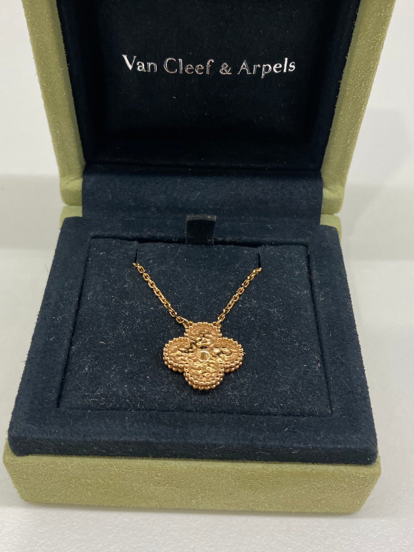 Van Cleef Alhambra Pendent Rose Gold