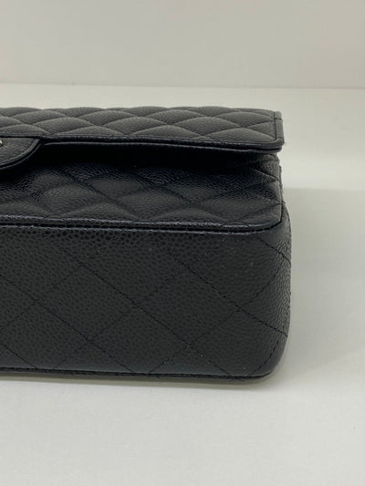 Chanel Classic Flap Medium Black Caviar SHW