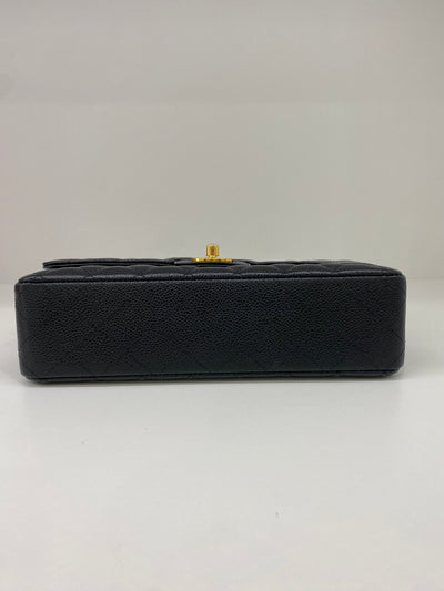 Chanel Classic Flap Medium Black Caviar GHW