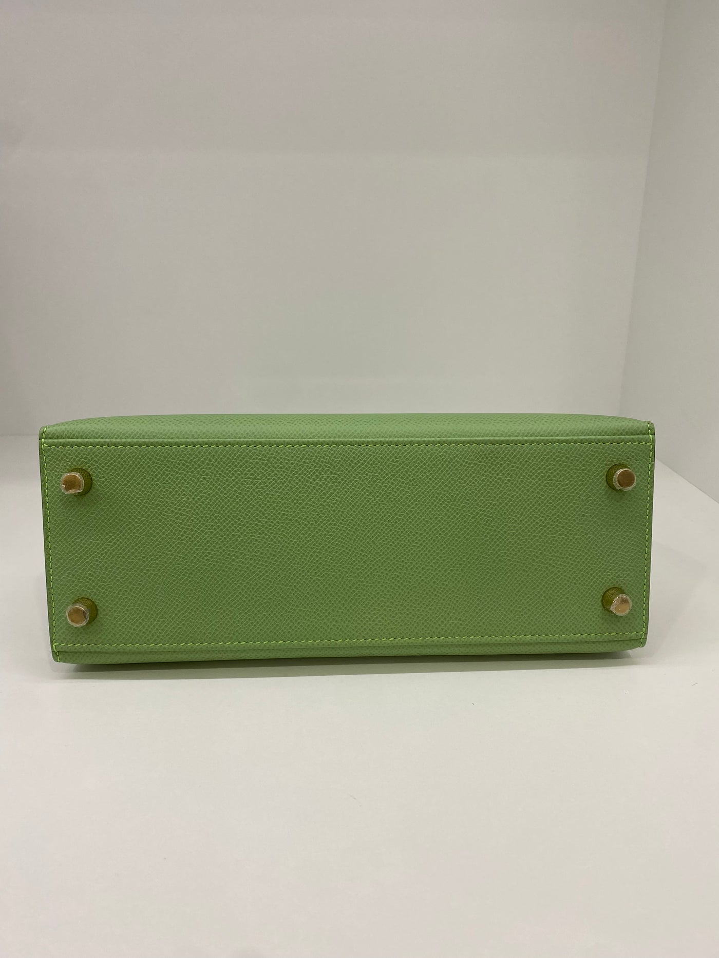 Hermès Kelly 25 Sellier Vert Criquet GHW