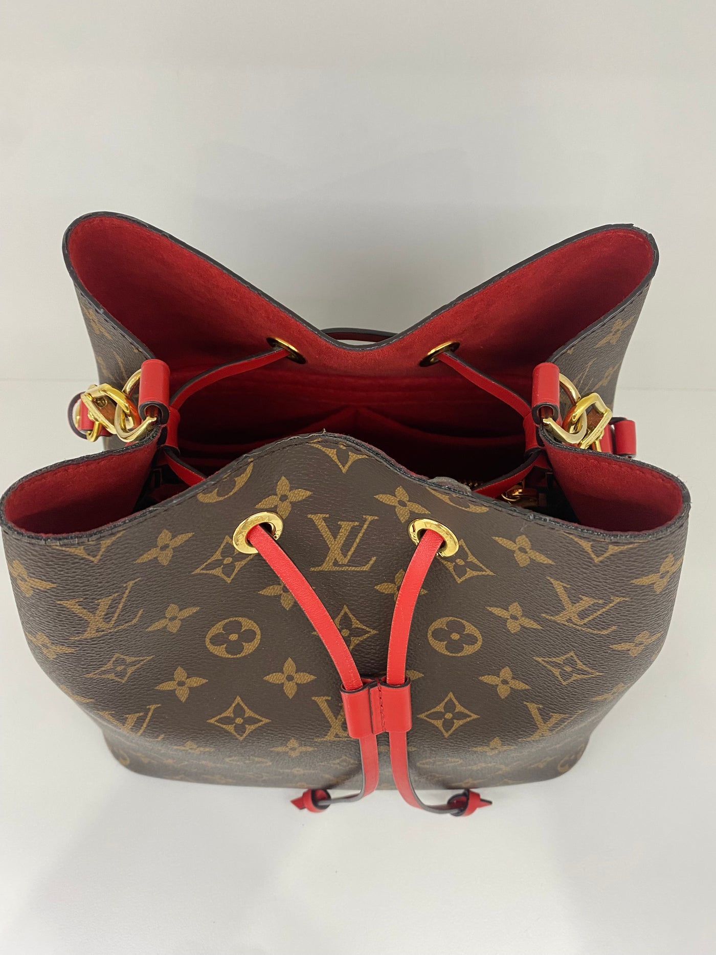Louis Vuitton NeoNoe MM Red Interior