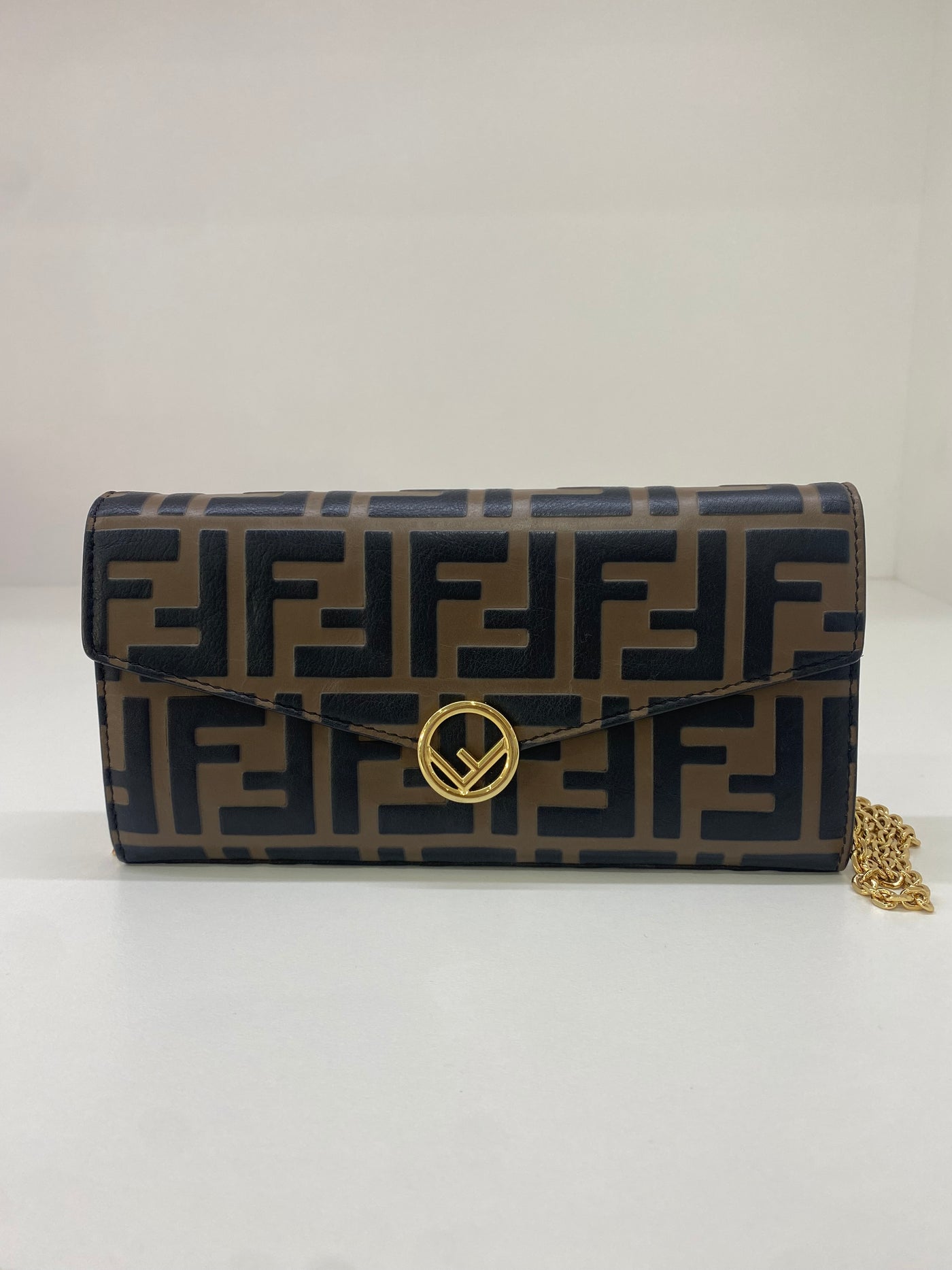 Fendi Continental With Chain