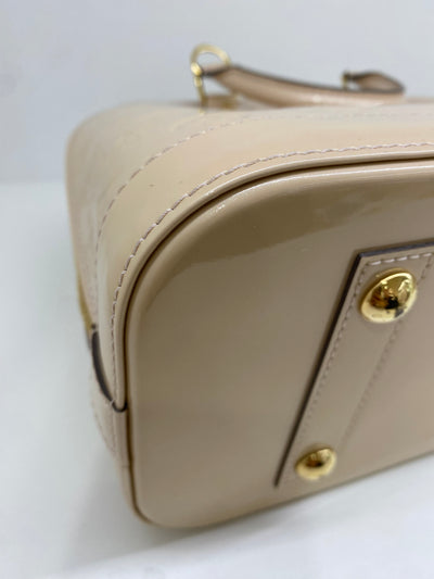 Louis Vuitton Alma BB Patent Beige
