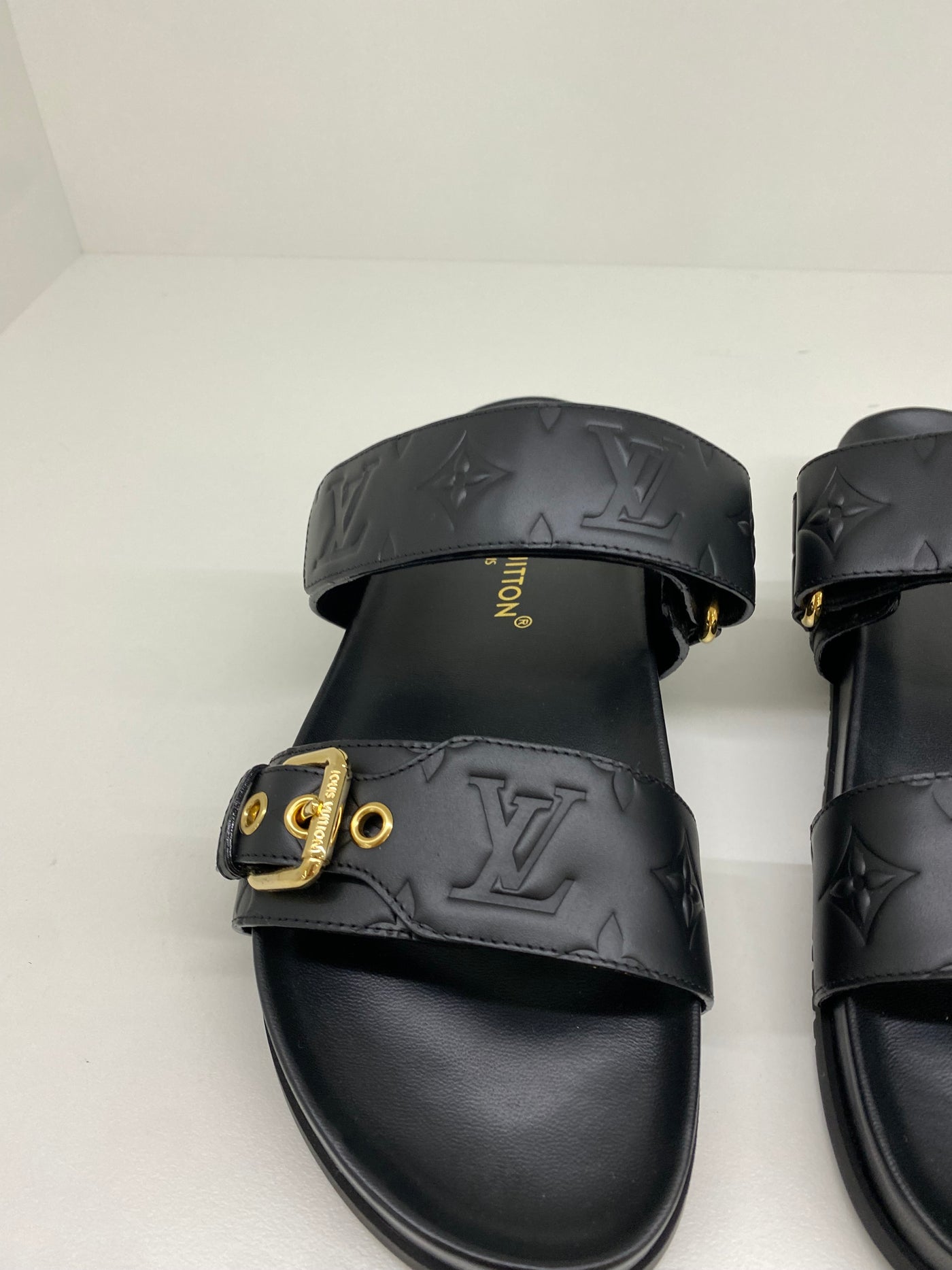 Louis Vuitton Black Sandal 39.5