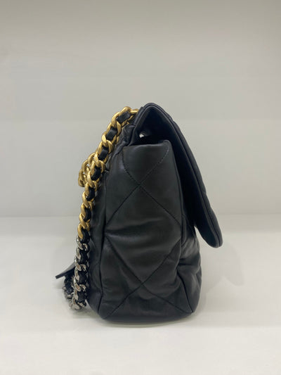 Chanel 19 Maxi Flap Black Lambskin