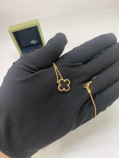 Van Cleef & Arpels Vintage Alhambra Pendant Onyx & Gold