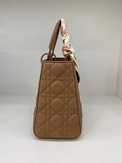 Unknown Handbag Beige