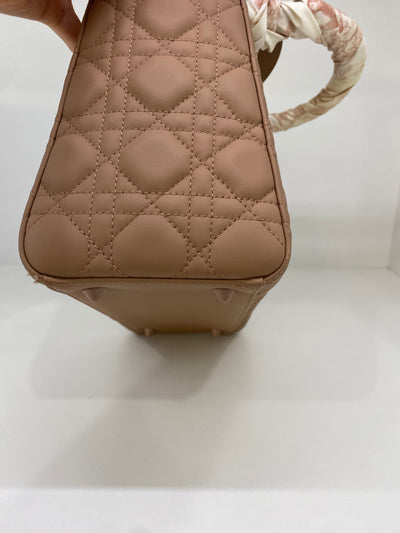 Unknown Handbag Beige