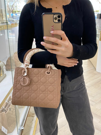 Unknown Handbag Beige