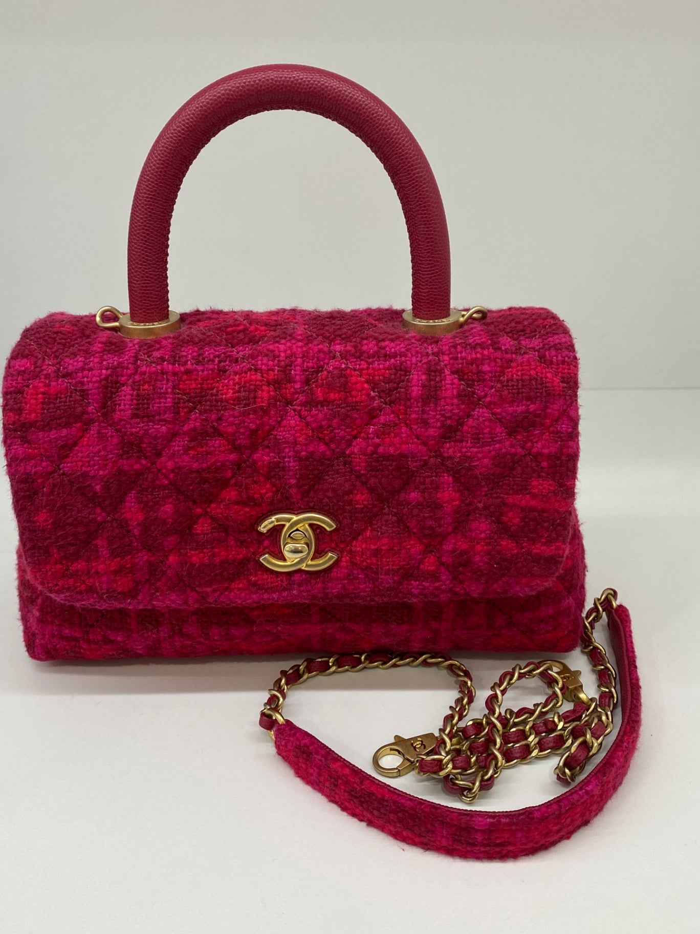 Chanel Handbag Pink