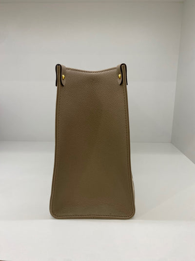 Louis Vuitton Handbag Beige