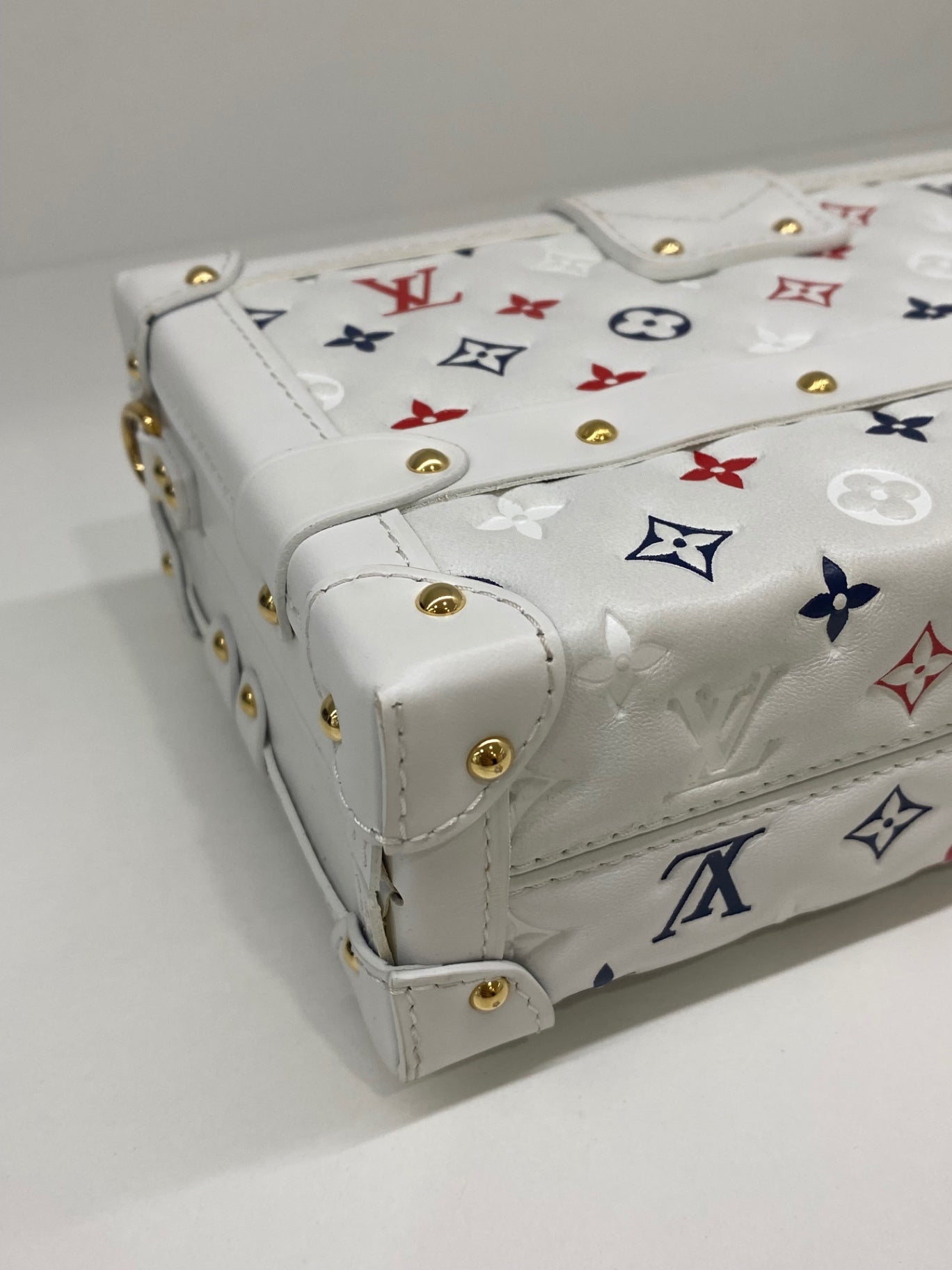 Louis Vuitton Handbag White