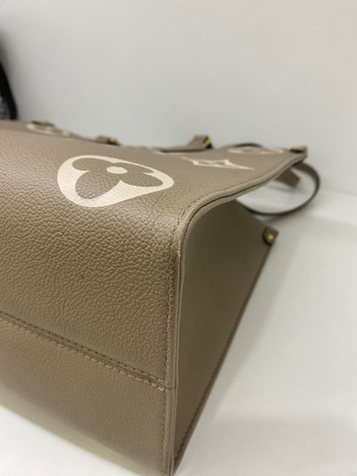 Louis Vuitton Handbag Beige