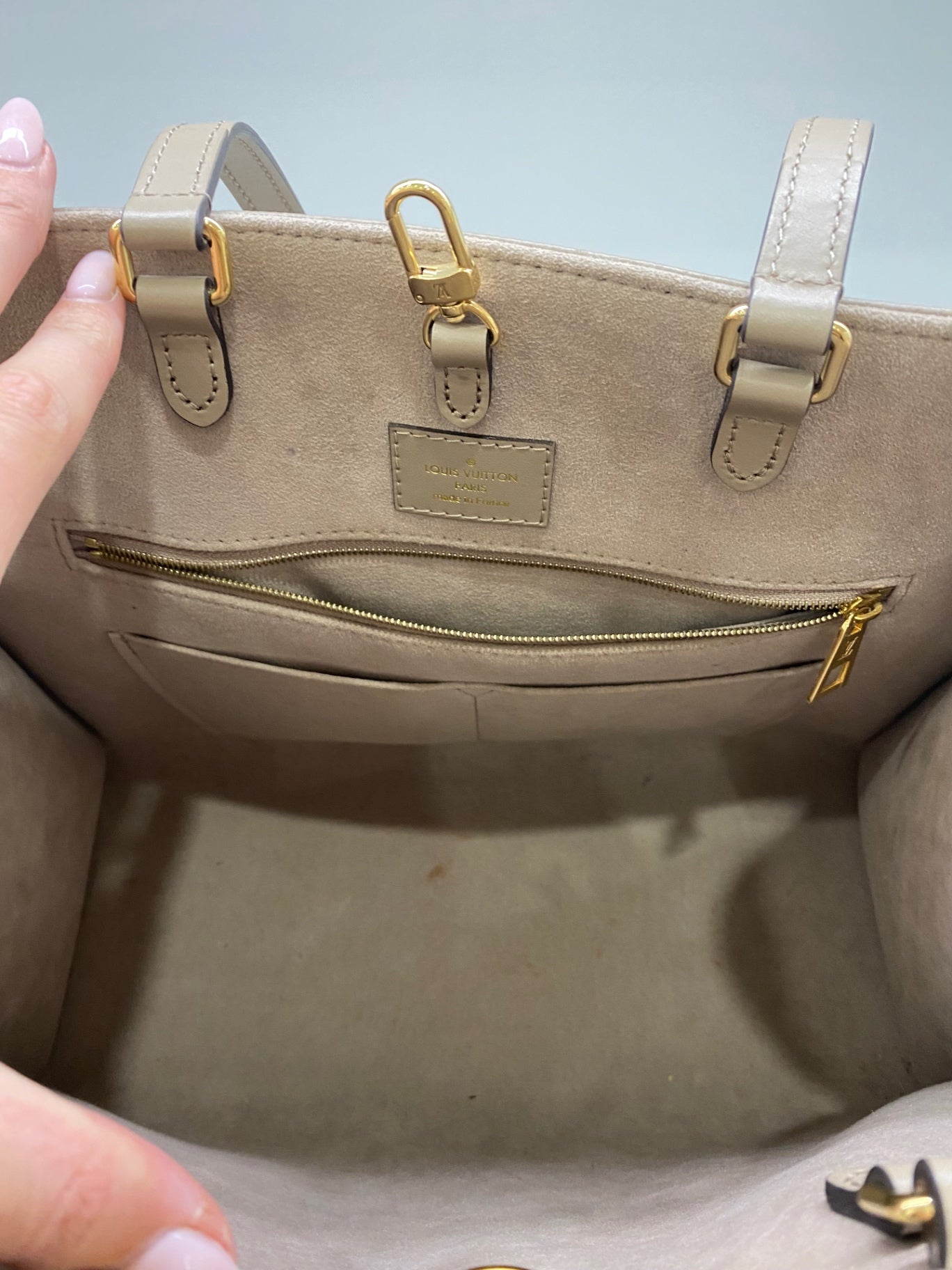 Louis Vuitton Handbag Beige
