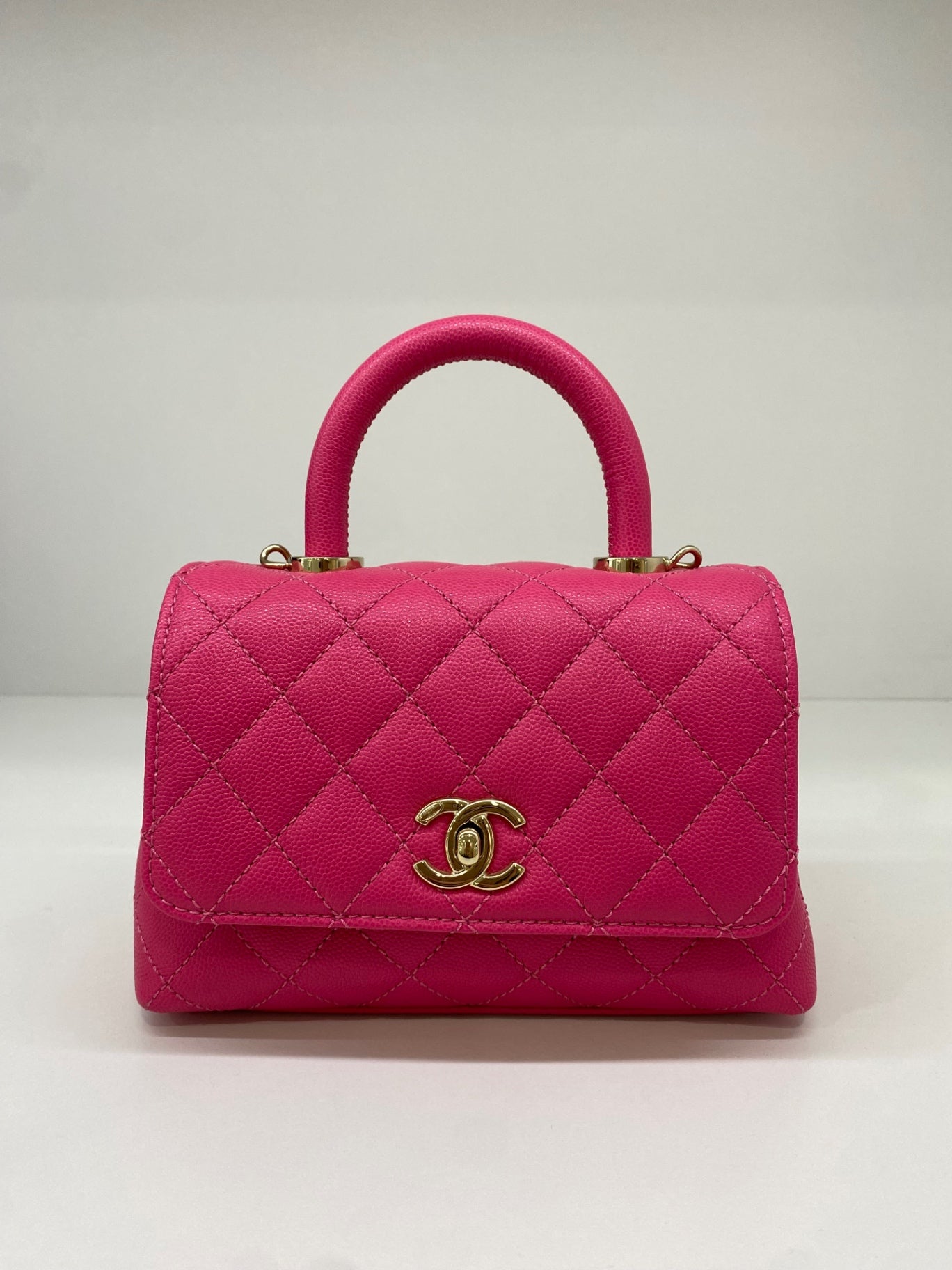 Chanel Handbag Pink