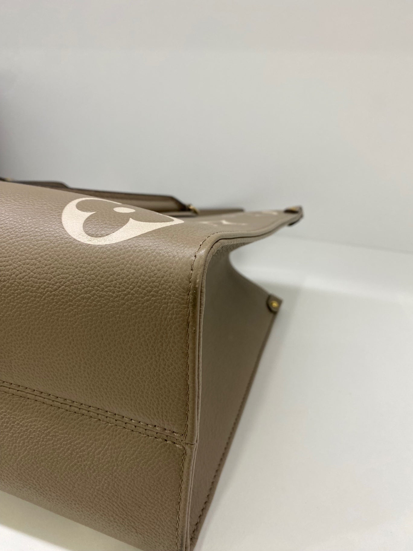 Louis Vuitton Handbag Beige