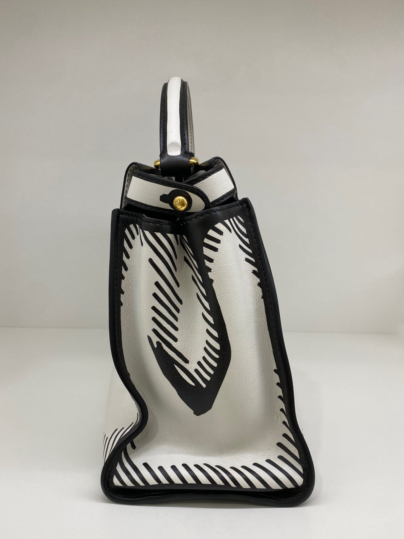 Fendi Handbag White and black
