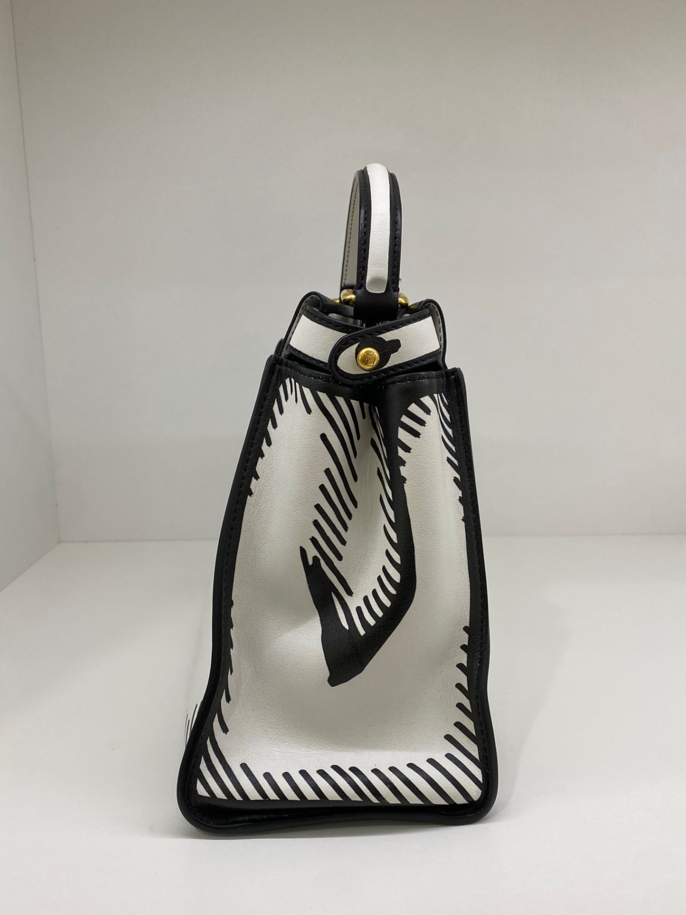 Fendi Handbag White and black