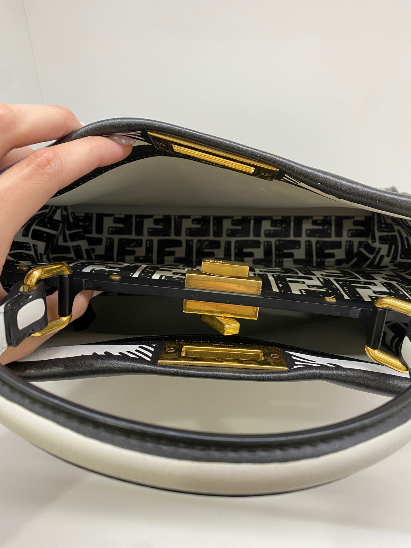 Fendi Handbag White and black