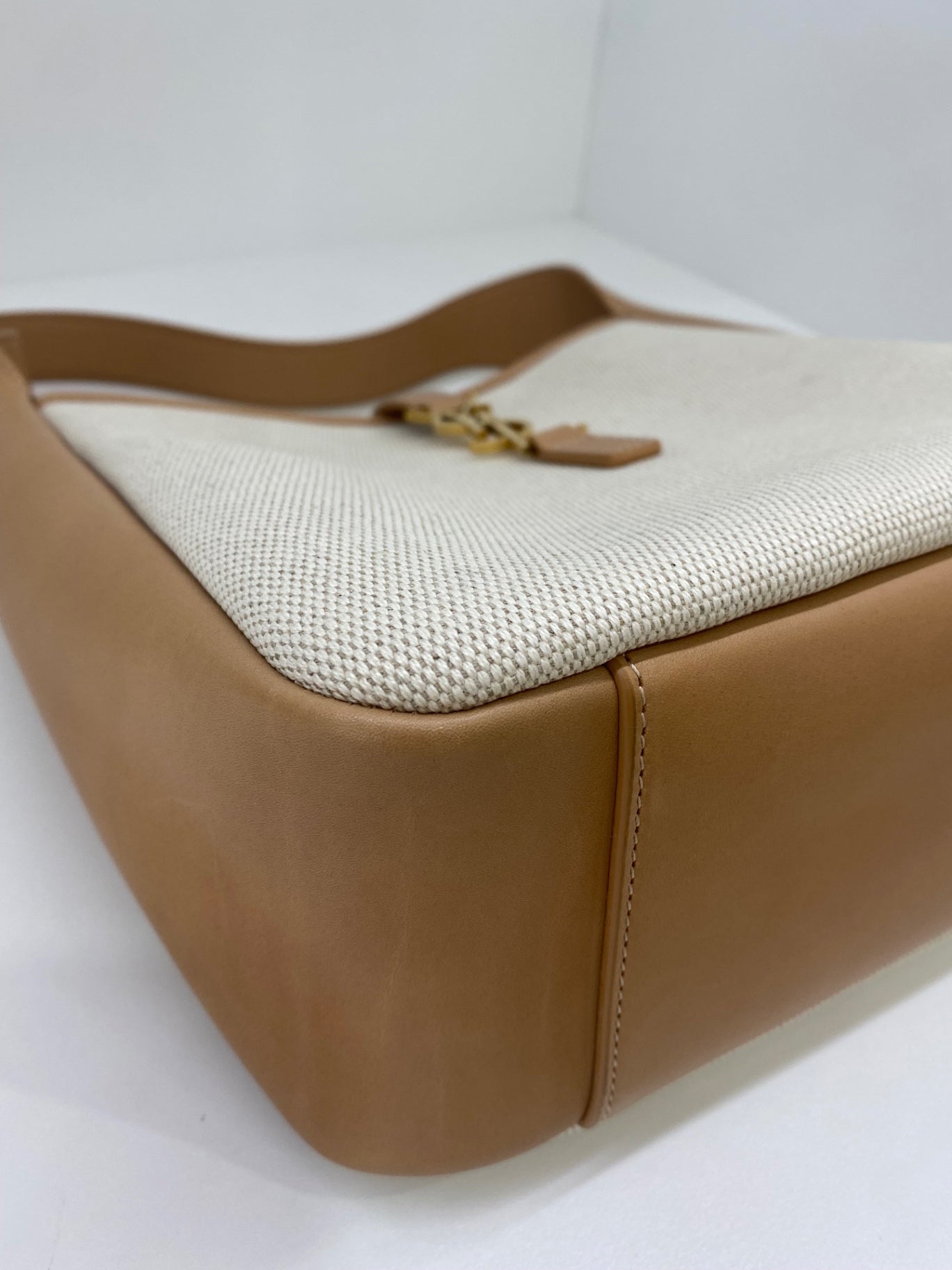 YSL (Saint Laurent) Handbag Beige and tan