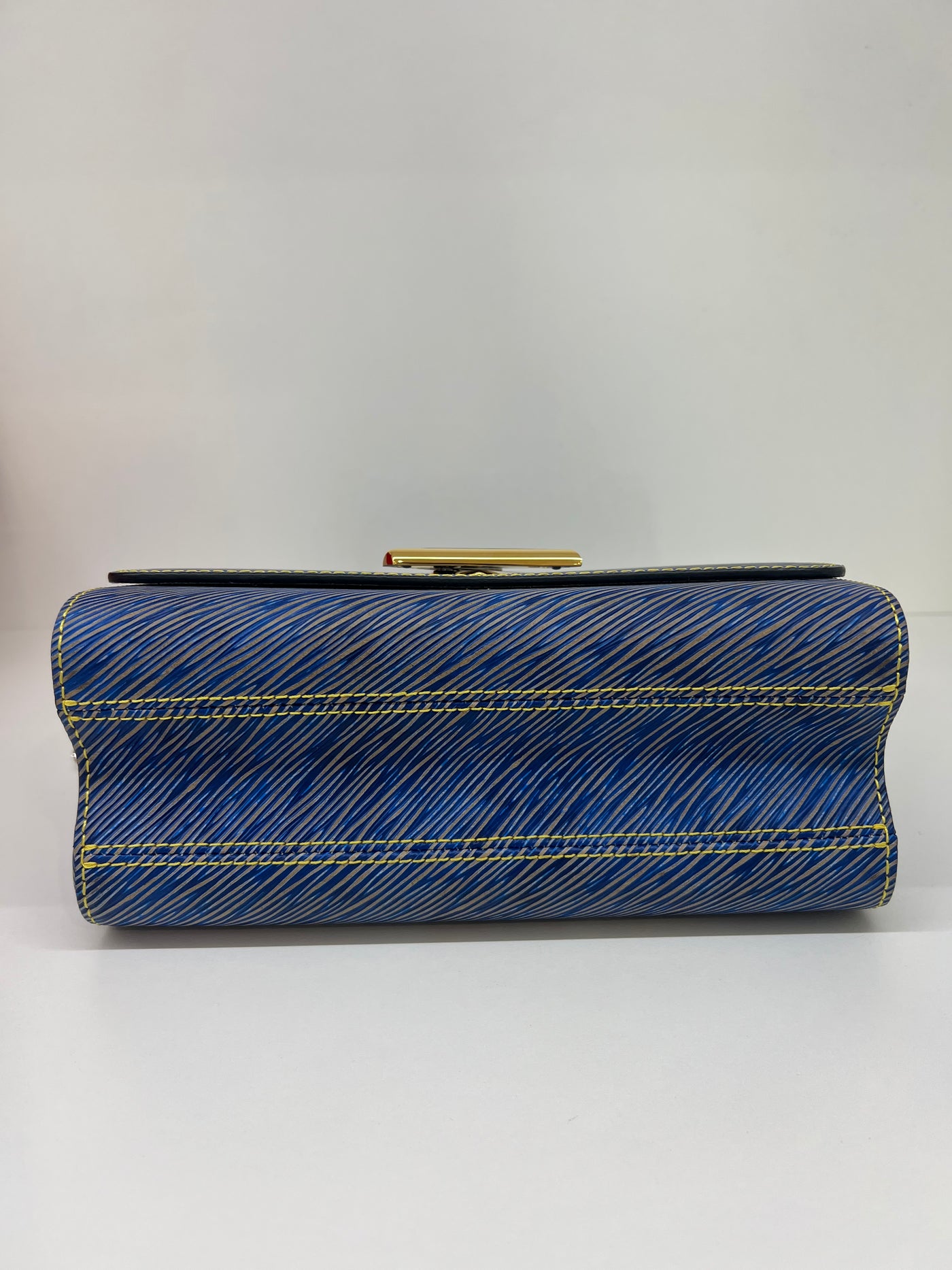 Louis Vuitton Twist MM Blue
