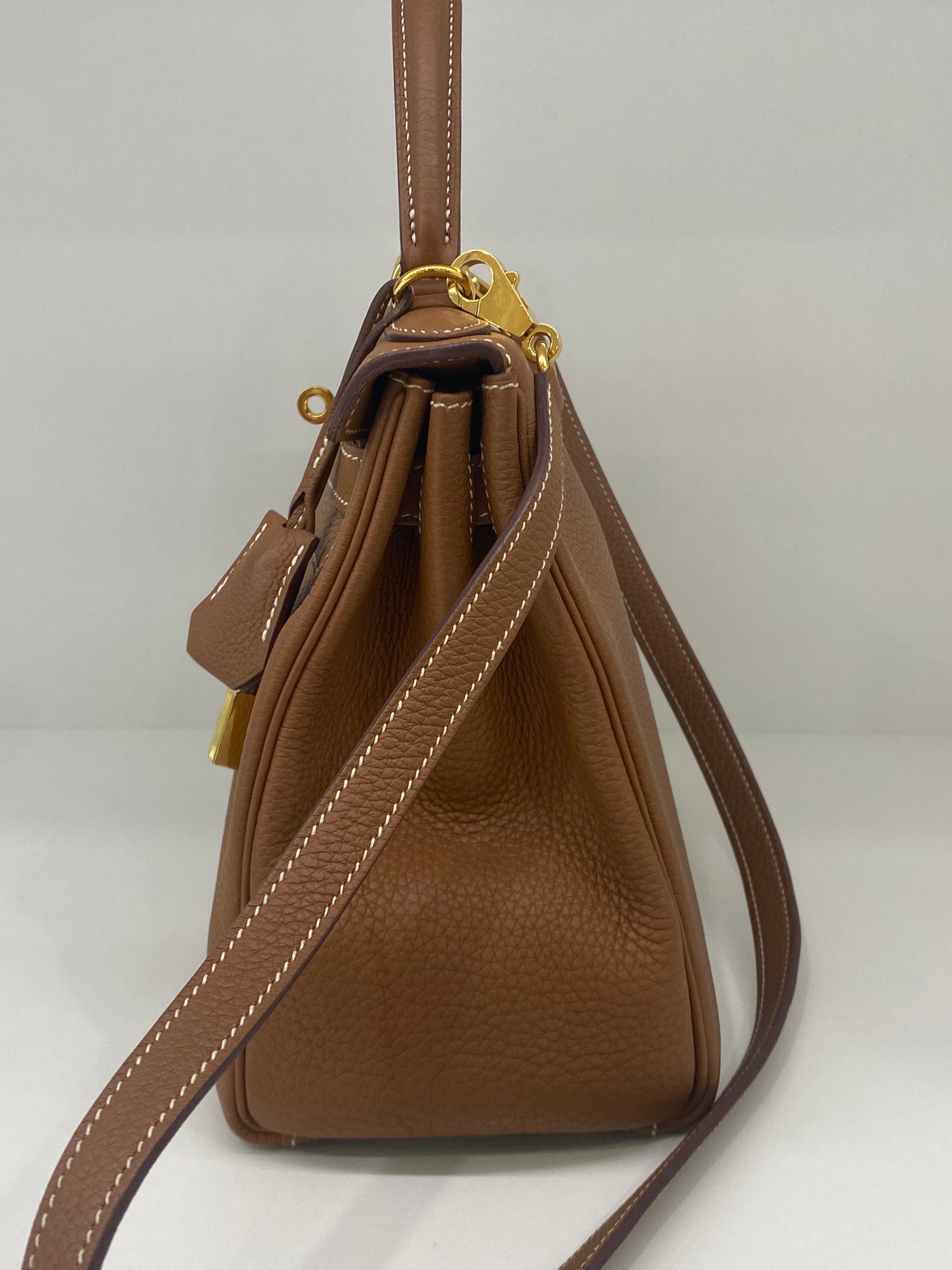 Hermes Kelly 28 Gold GHW