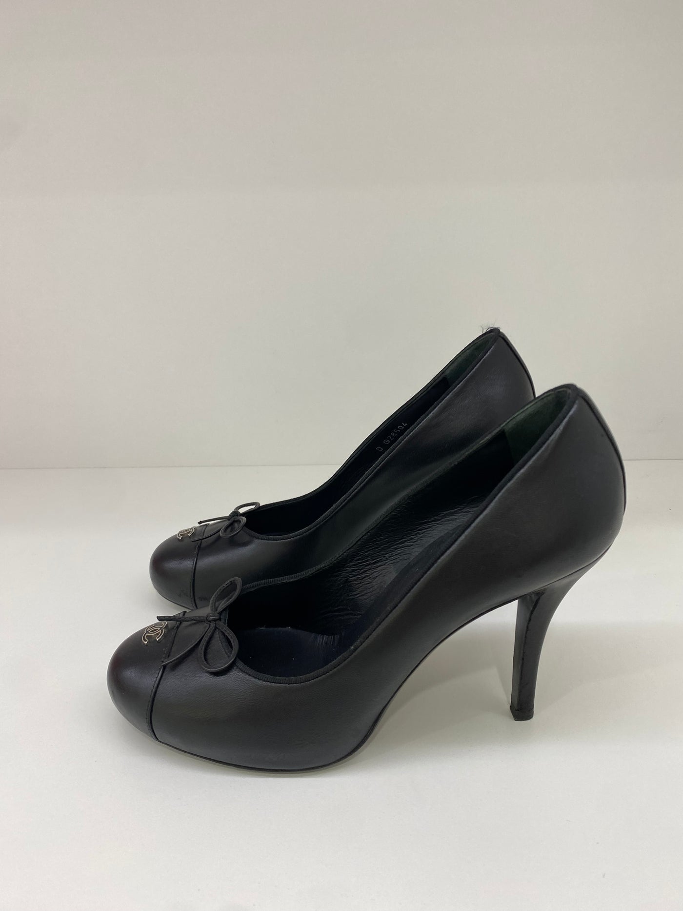 Chanel Black Pumps Size 40