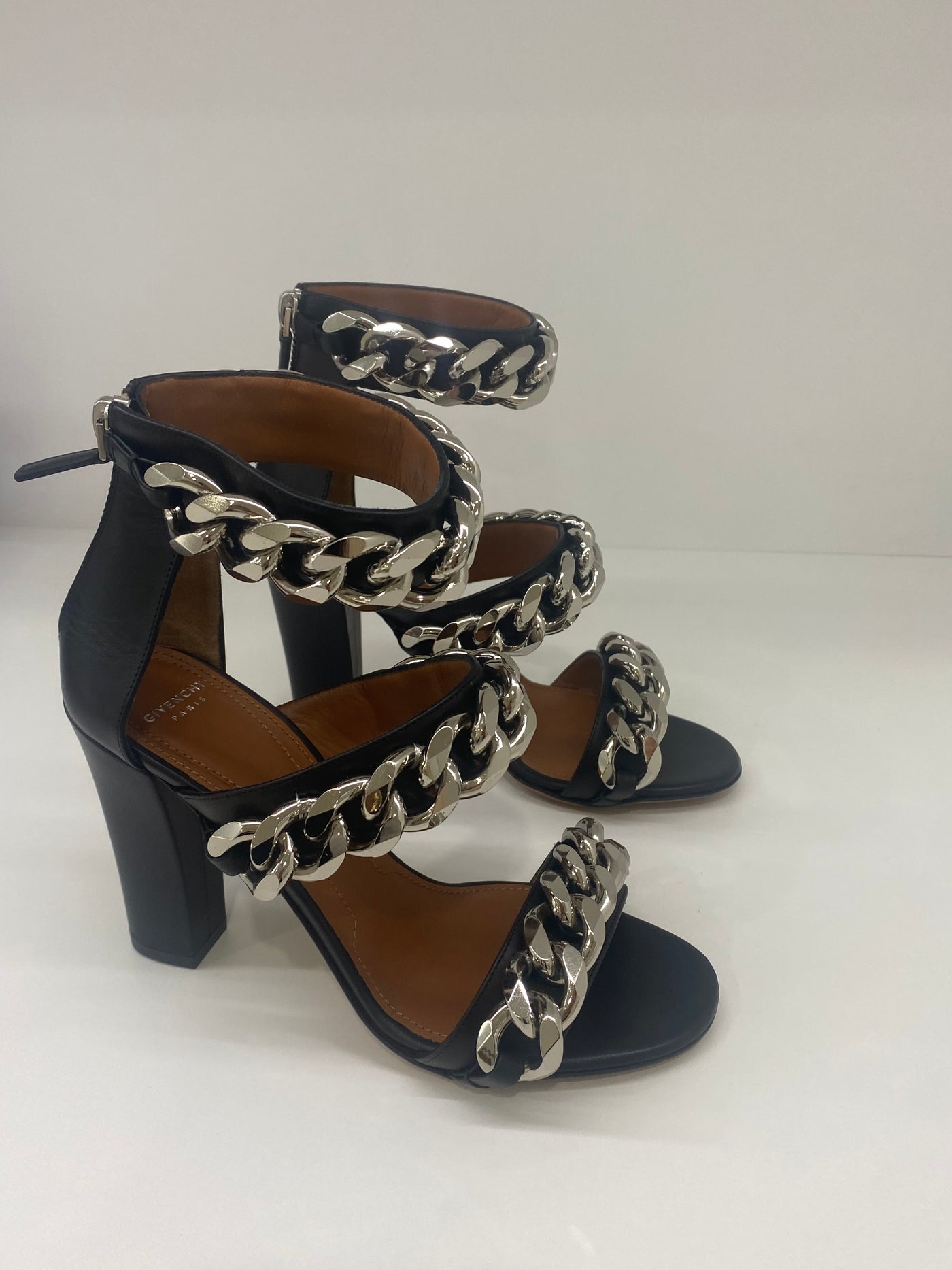 Givenchy Chain High Heels 35.5