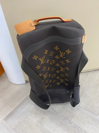 Louis Vuitton Horizon Soft Duffle 55 Roller Bag