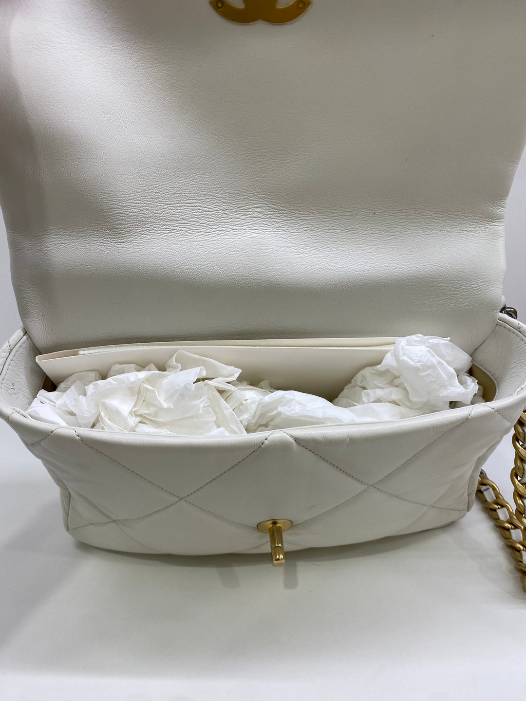 Chanel 19 Bag Large White – PH Luxury Consignment