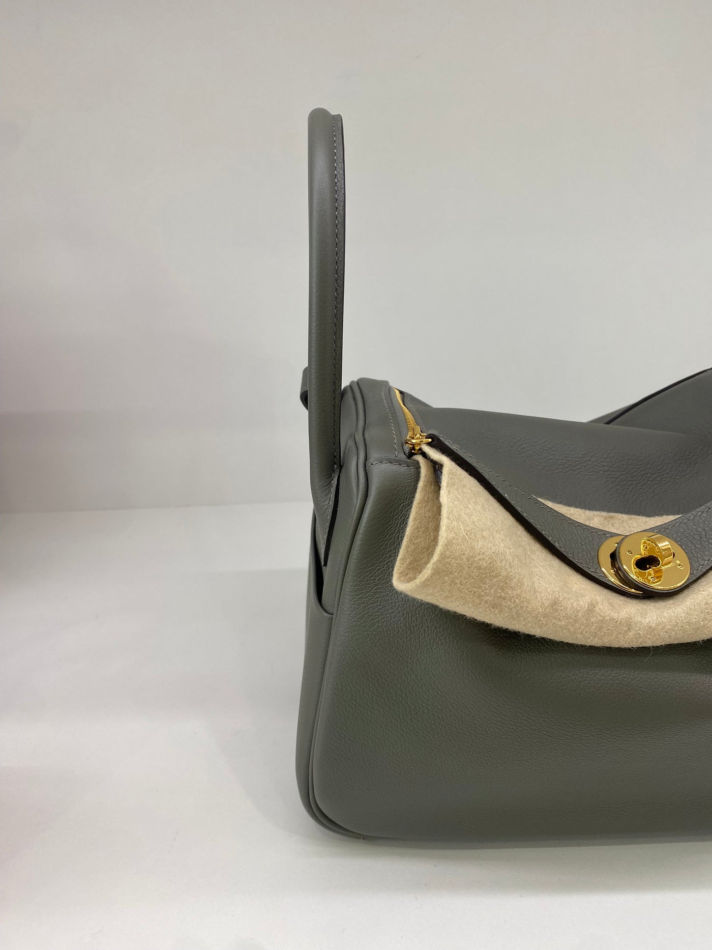 Hermes Lindy 26 Gris Meyer GHW