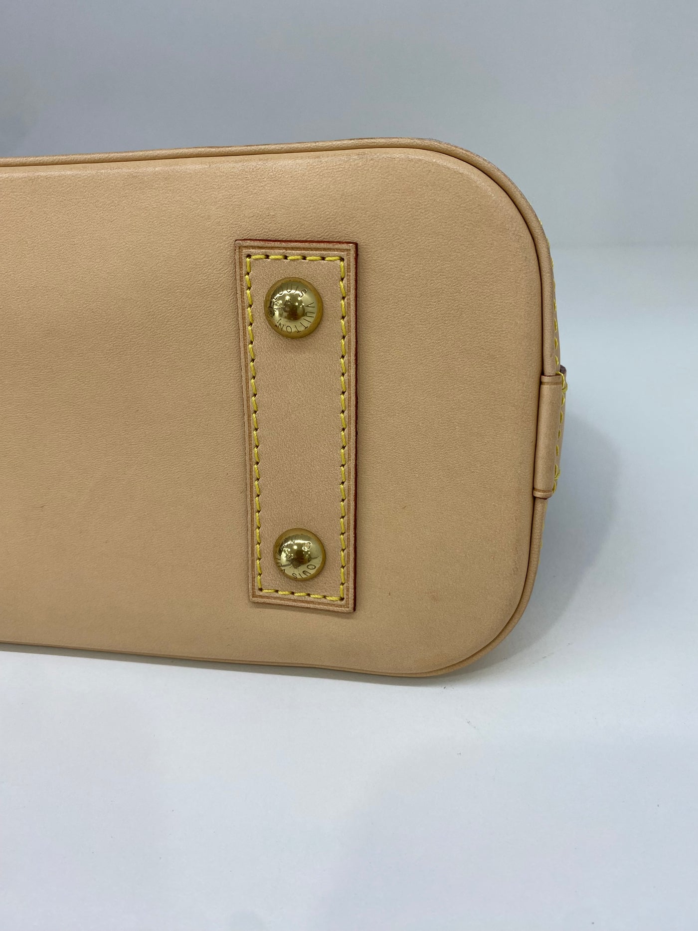 Louis Vuitton Alma BB Monogram GHW