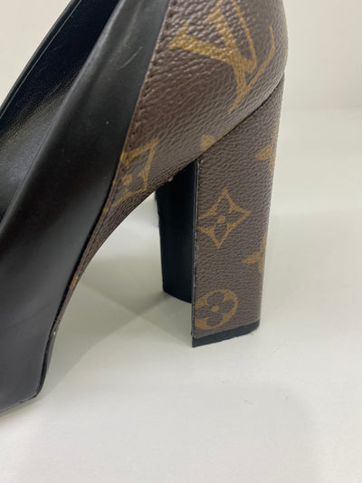 Louis Vuitton High Heels Black & Monogram 37
