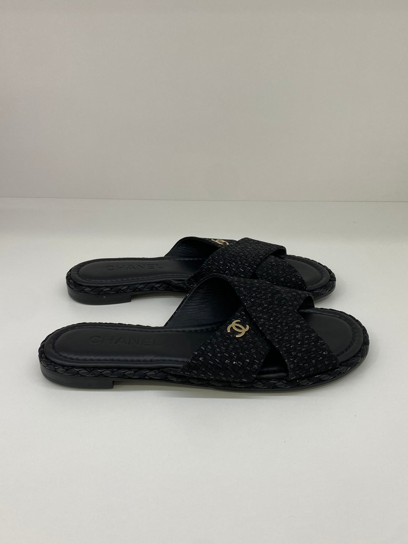 Chanel Black Crossover sandals - Size 39