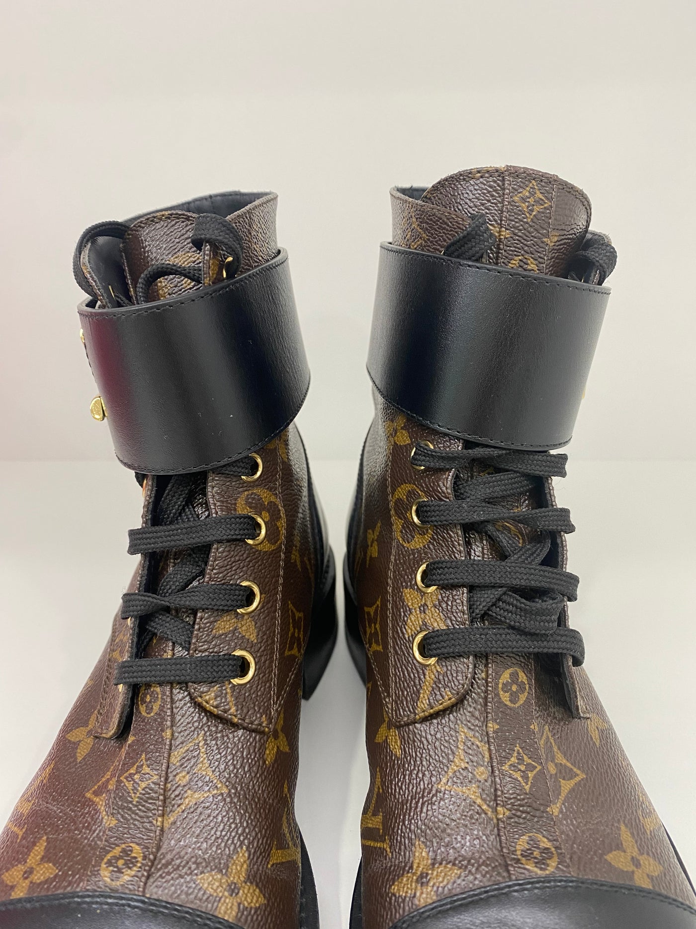 Louis Vuitton Monogram Wonderland Twist Boots size 39