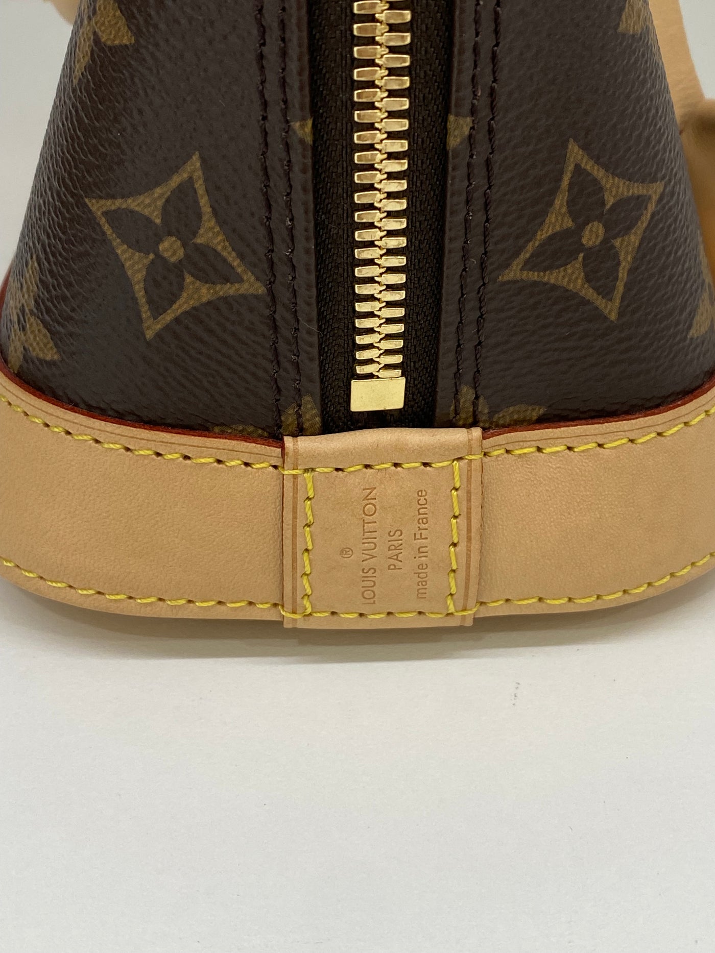 Louis Vuitton Alma BB Monogram GHW