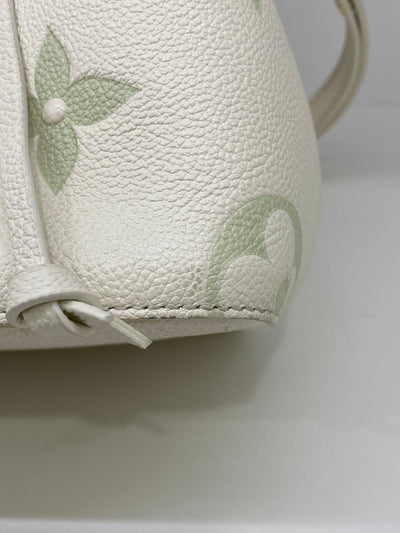 Louis Vuitton Neo Noe bag