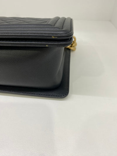 Chanel Boy Bag Black Caviar Medium GHW
