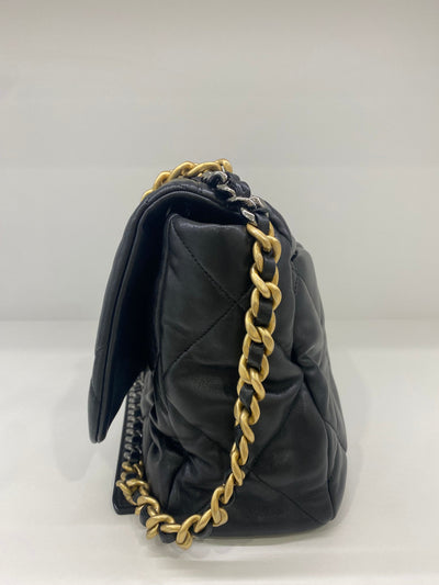 Chanel 19 Maxi Flap Black Lambskin