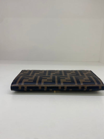 Fendi Continental With Chain