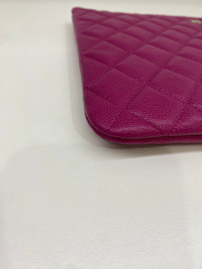 Chanel Pouch Fuchsia Caviar