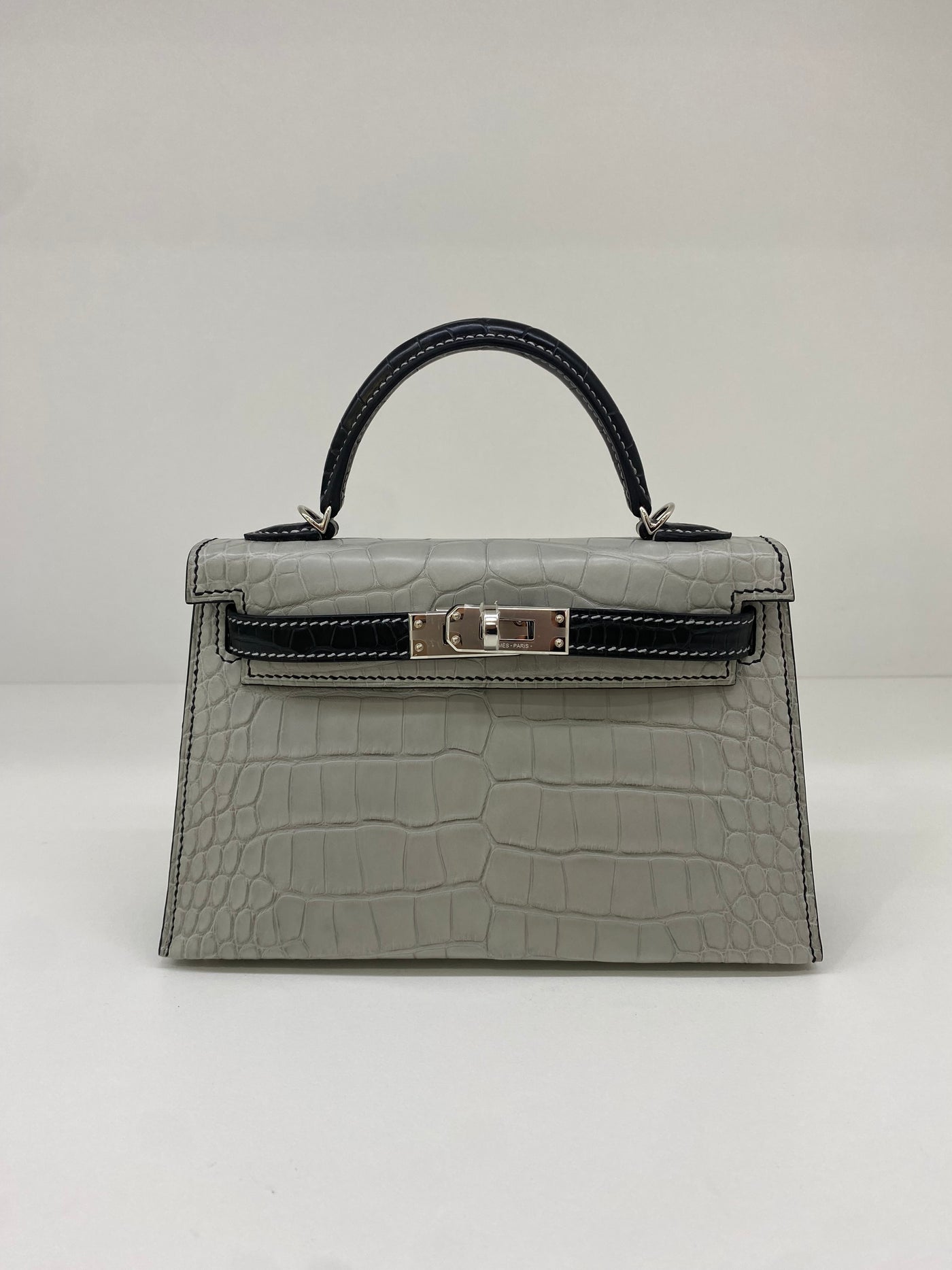 Hermes Mini Kelly Alligator Panda Gris Perle & Noir PHW HSS