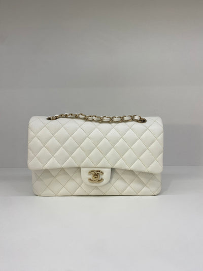 Chanel Classic Flap Medium White Caviar CHW