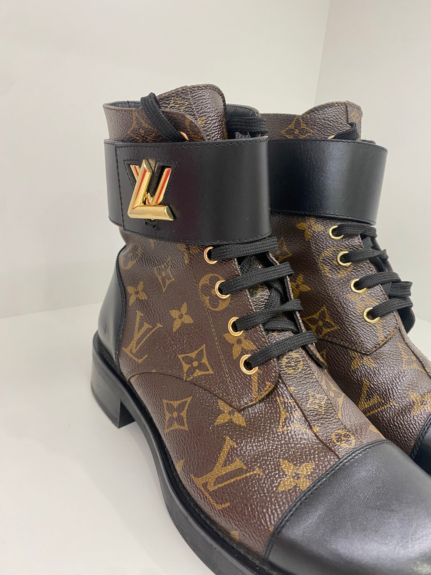 Louis Vuitton Monogram Wonderland Twist Boots size 39