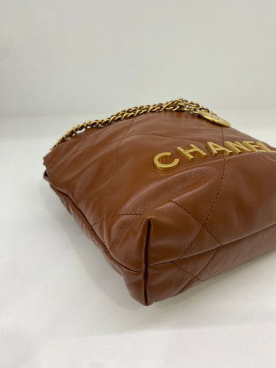 Chanel 22 Bag Mini - Caramel GHW