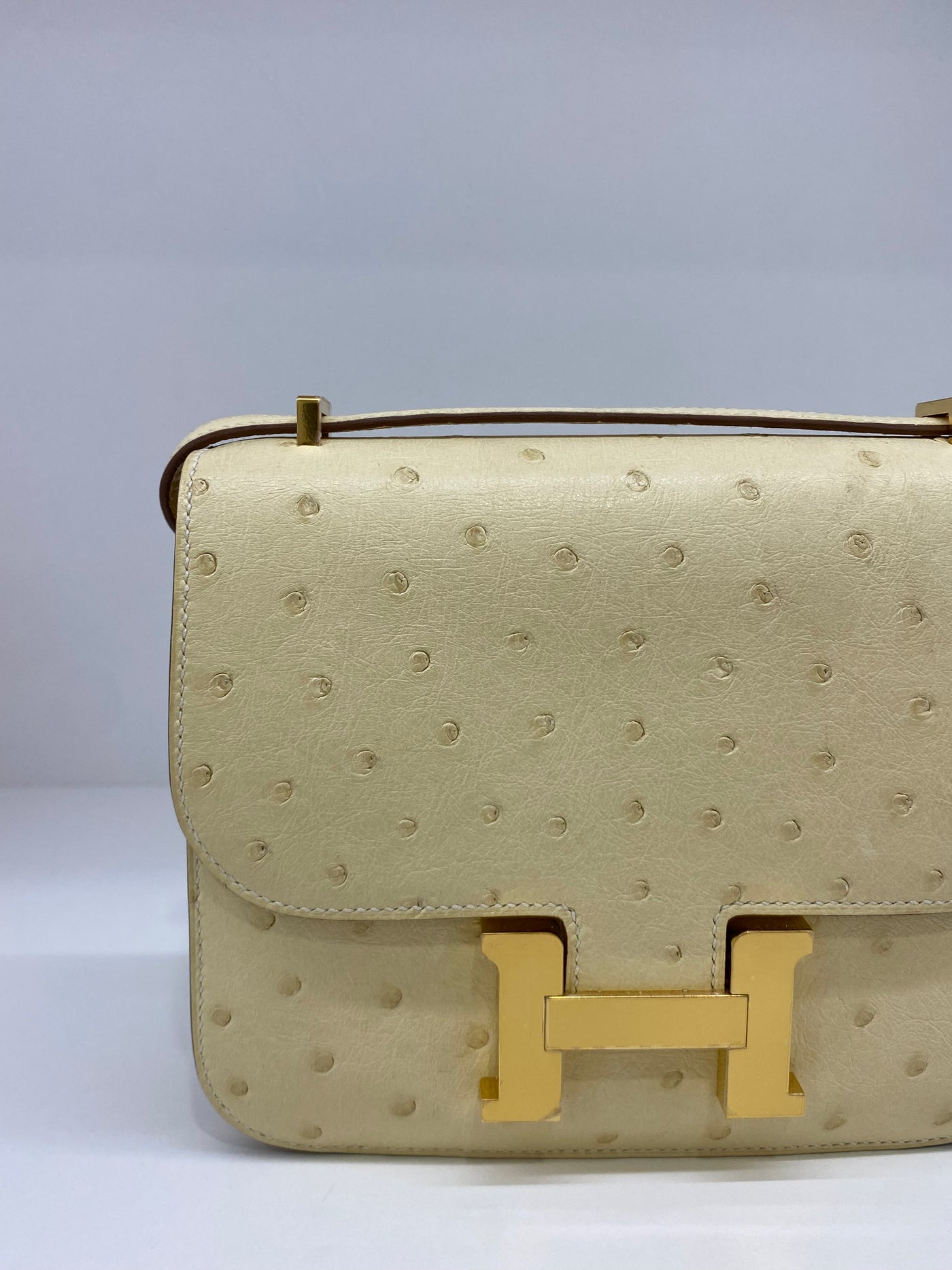 Hermes Constance 18 Vanille Ostrich GHW
